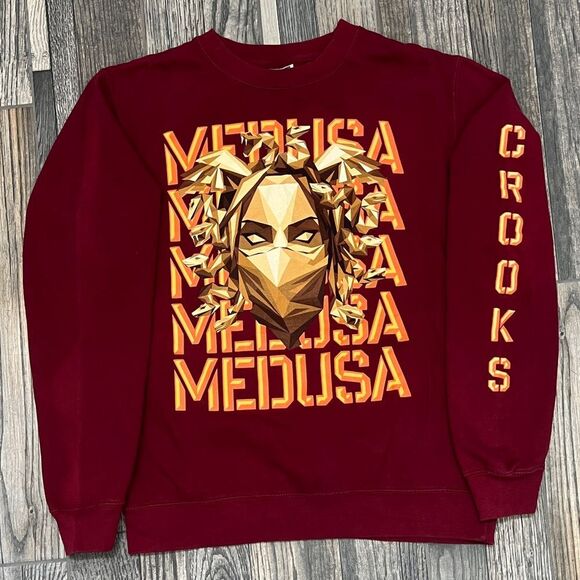 🔥🔥 CROOK’S & CASTLES MEDUSA Skate Crewneck Pullover Sweatshirt Men Sz Medium - Picture 1 of 9